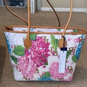 Ladies hand bag